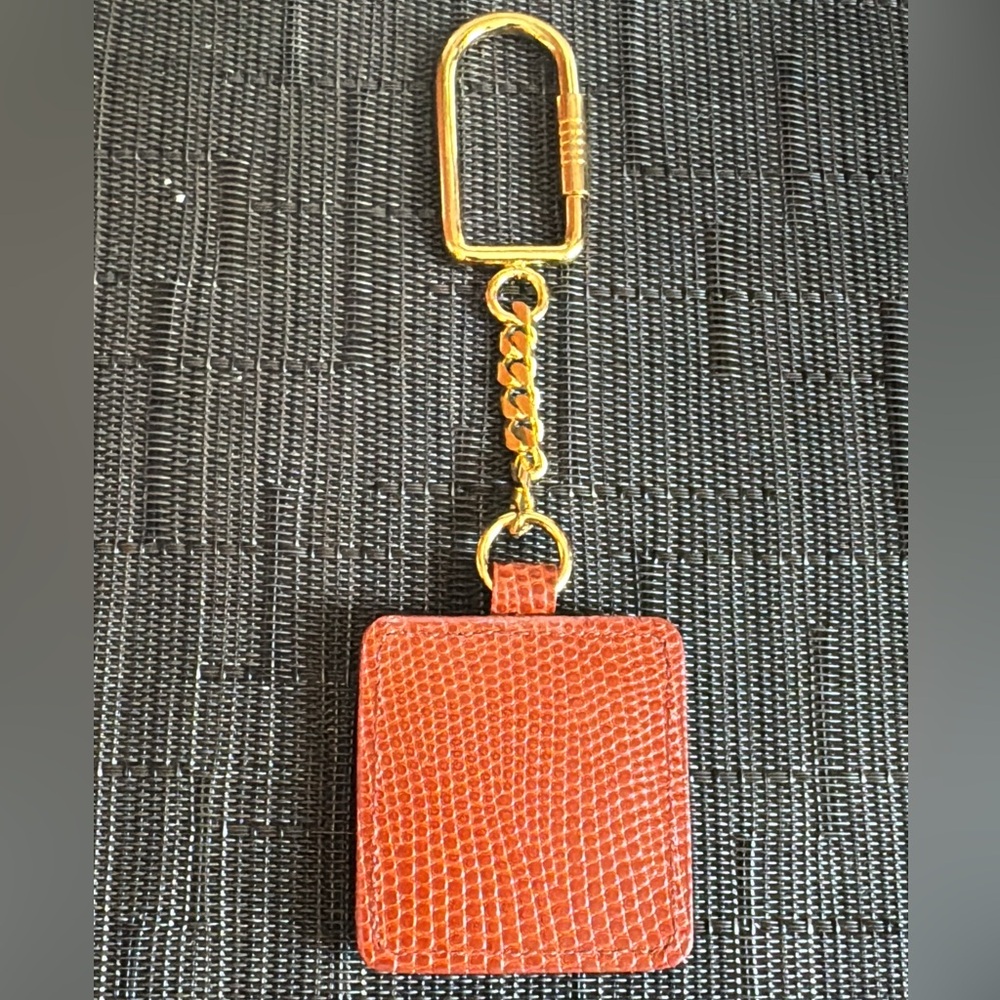 🎁Giftable!🎁 NIB MCM Cognac Pebbled Leather Keychain/Bag Charm - Unisex! - Picture 2 of 7